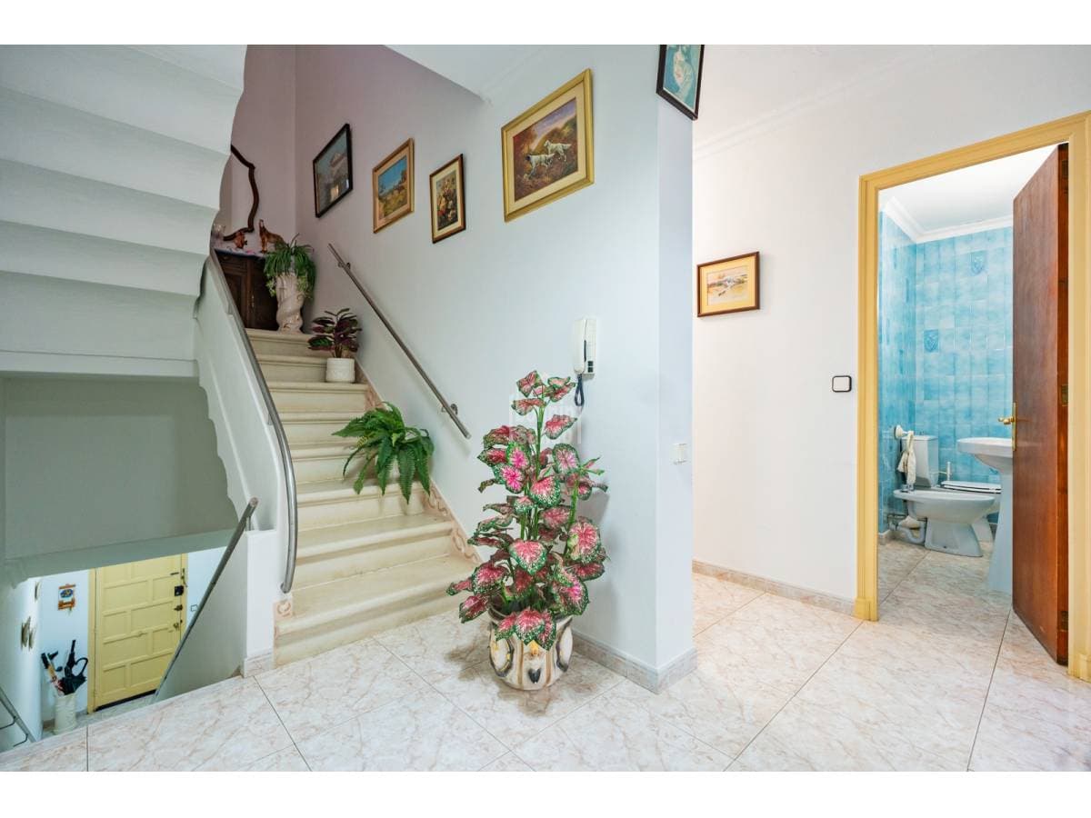 Townhouse in Es Castell — photo 21 of 29