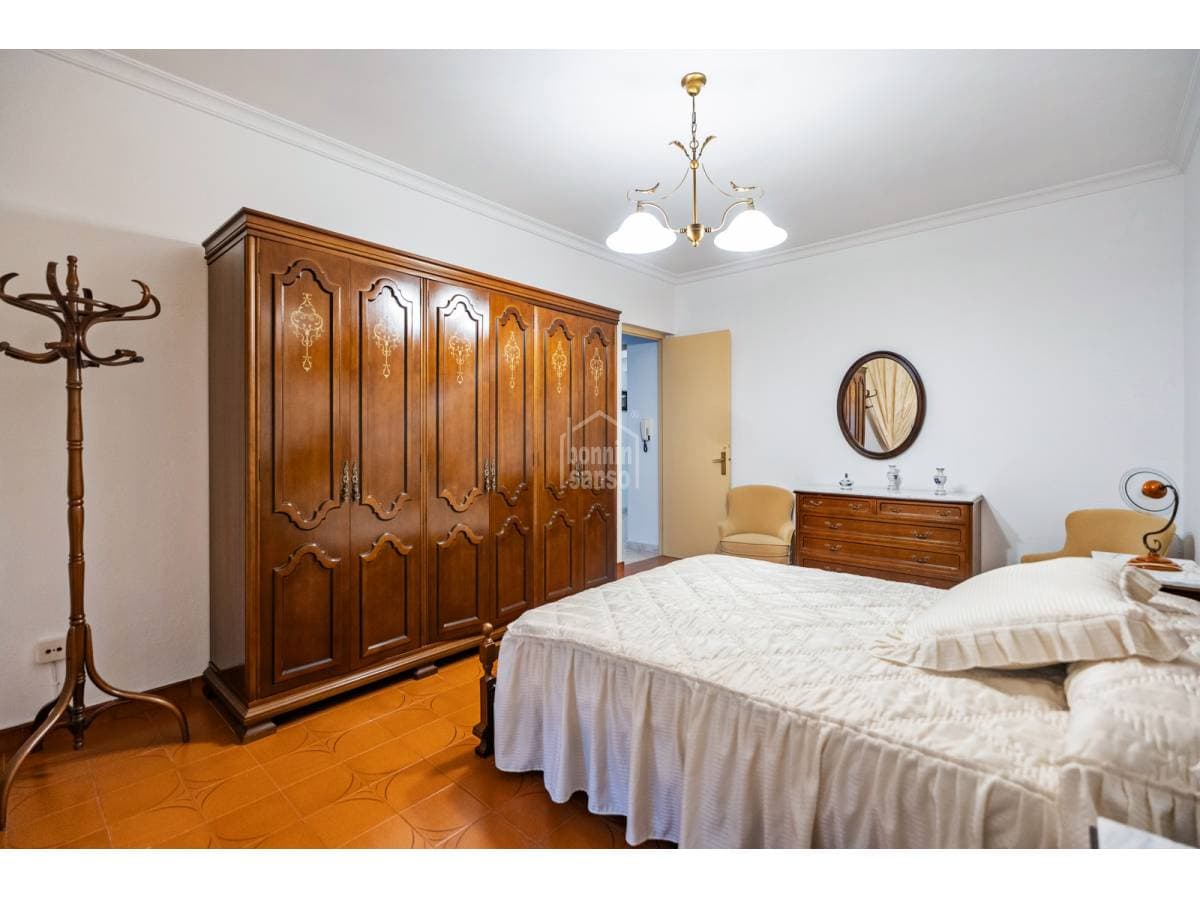 Townhouse in Es Castell — photo 15 of 29