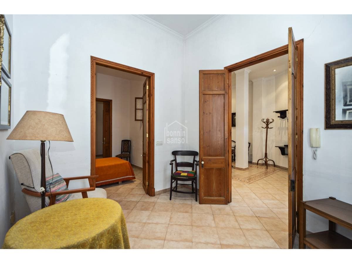 Townhouse in Mahón — photo 13 of 36