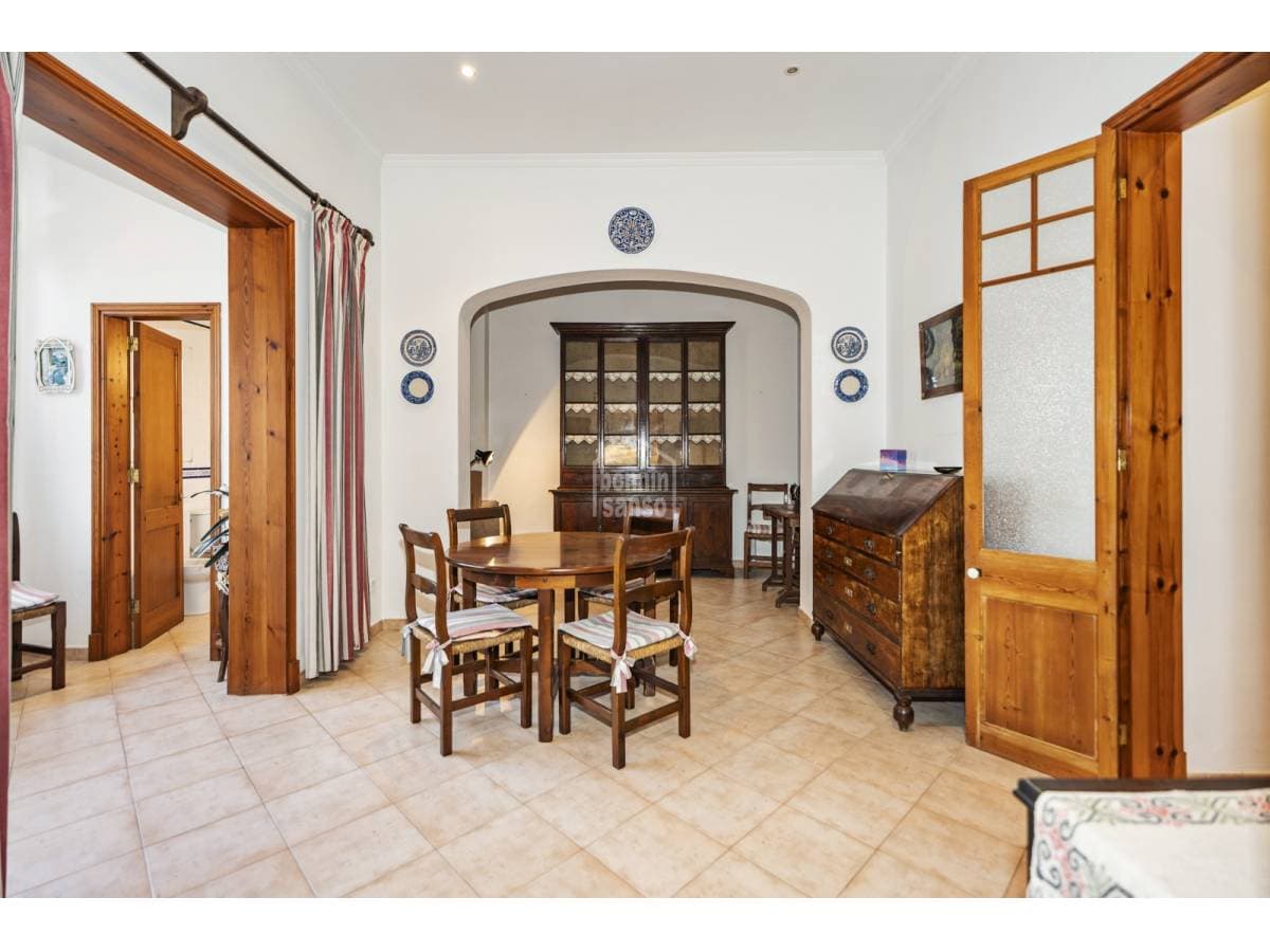 Townhouse in Mahón — photo 4 of 36